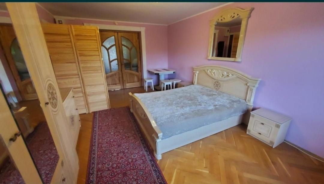 Затишні Апартаменти В Центрі Rivne Dış mekan fotoğraf